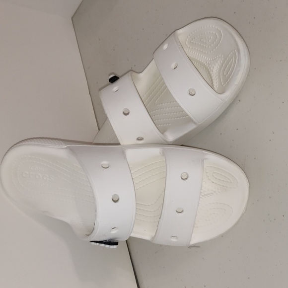 Crocs women9 men's 7 Classic Sandals Slip On White - Picture 1 of 9